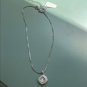 Pendant necklace